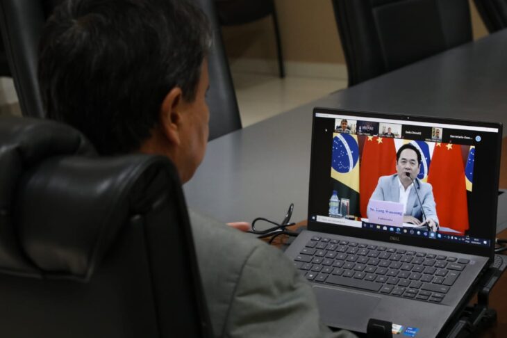 Governador Wellington Dias em reunião com o embaixador da China Yang Wanming